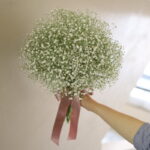 かすみ草のクラッチブーケ